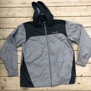 REPOSH Columbia Size L water resistant jacket